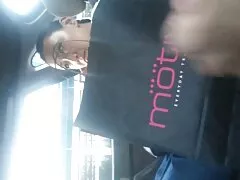 La bionda tettona, film erotico porno Michelle B., vuole il cazzo dei fratelli della sua amica come pagamento per il dogsitter della sua amica